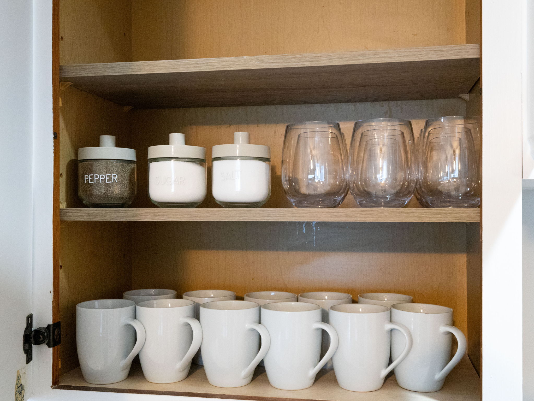 Building Photo - 168 School St