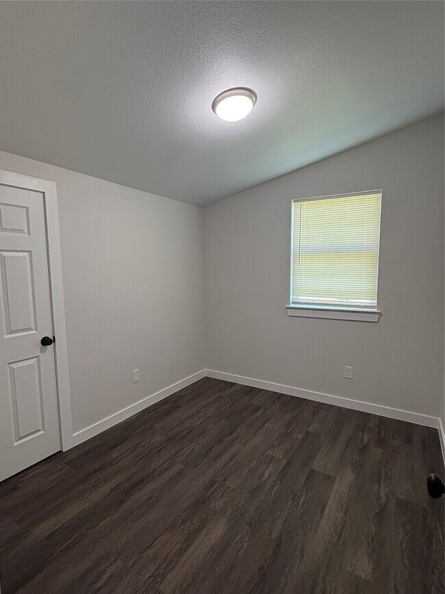 Building Photo - 55 Periwinkle Ct