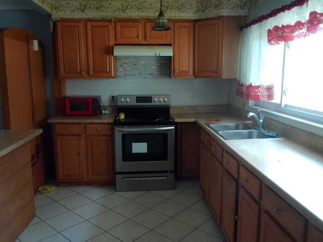 Building Photo - 2528 Koper Dr