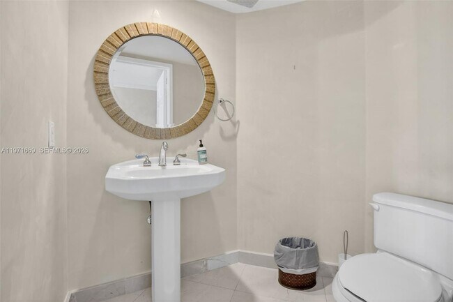 Building Photo - 3370 Hidden Bay Dr