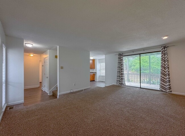 Building Photo - 3735 Donovan Dr