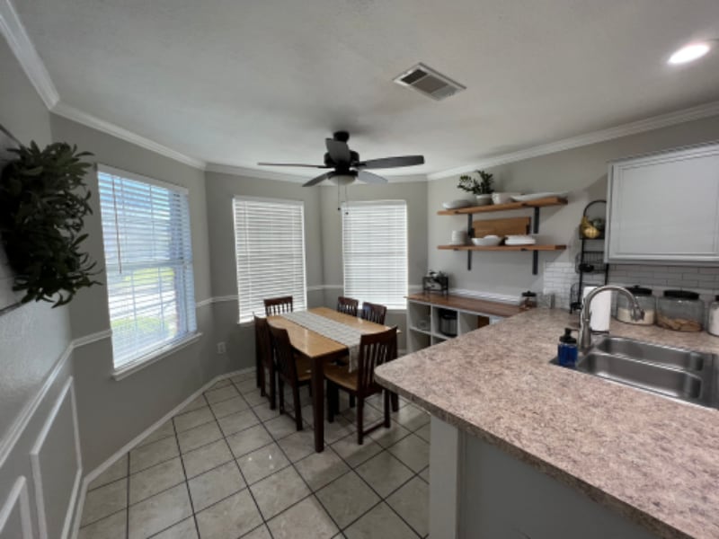 Building Photo - 777 Eagle Dr