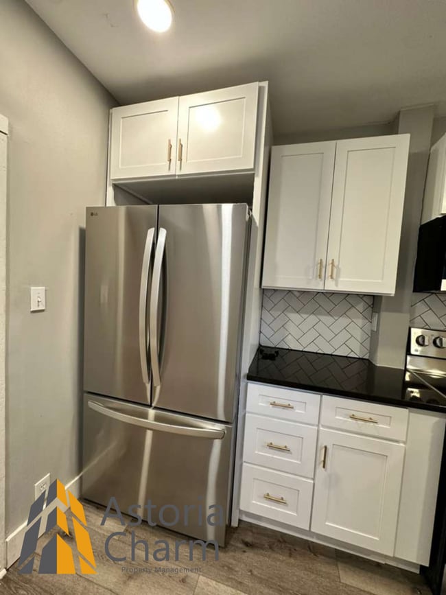 Building Photo - One month free on a 13-month lease or $1,292/month for 13 months with move in by January 15, 2026