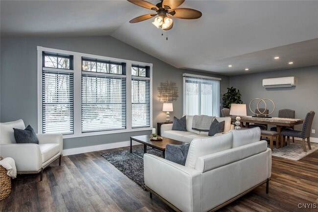 Building Photo - 102 Sandpiper