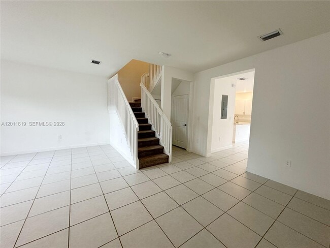 Building Photo - 1684 SE 26th Ter