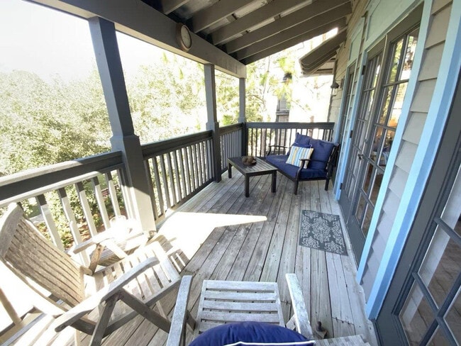 Building Photo - 122 Georgetown Ave