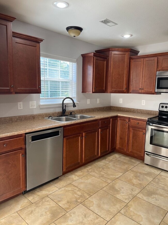 Building Photo - May 5th