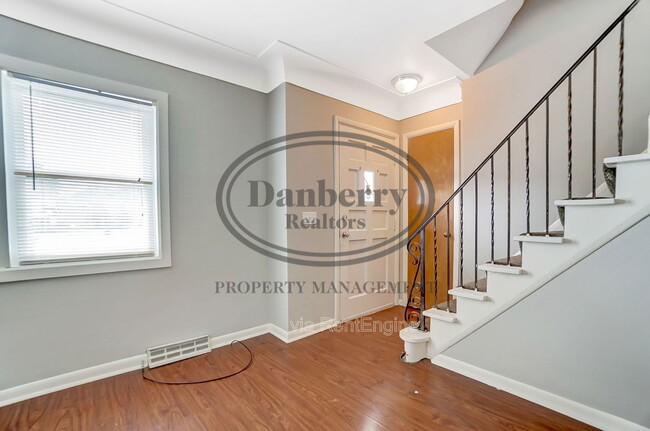 Building Photo - 1115 Secor Rd