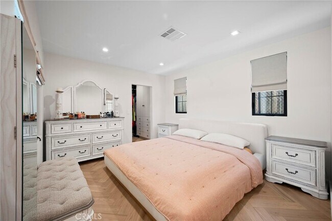 Building Photo - 7911 Hillrose St