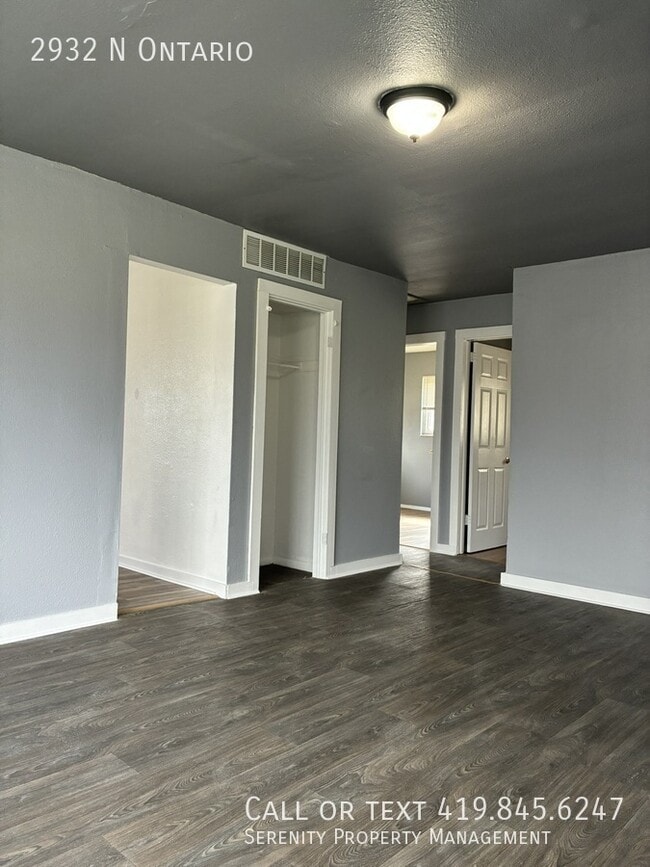 Building Photo - 2932 N Ontario-