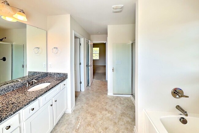 Building Photo - 1218 Oak Haven Dr