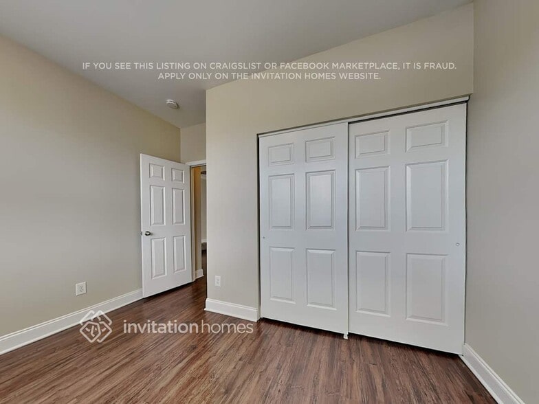 Building Photo - 208 Edgecroft Way