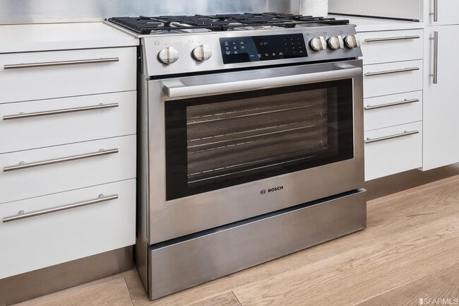 Building Photo - 200 Brannan St