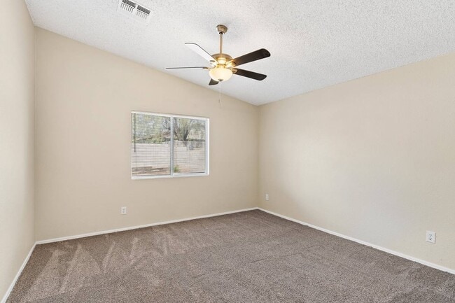 Building Photo - 6098 S Place Du Lis