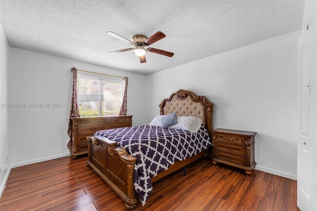 Building Photo - 10630 SW 157th Ct