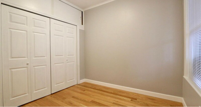 Building Photo - 2156 W 18th Pl