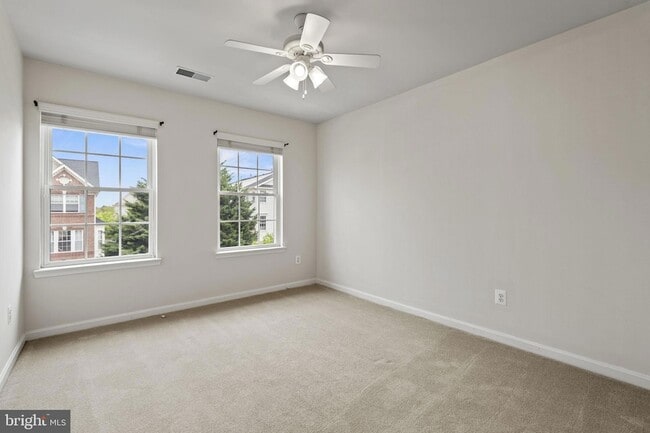 Building Photo - 1208 Cambria Terrace NE