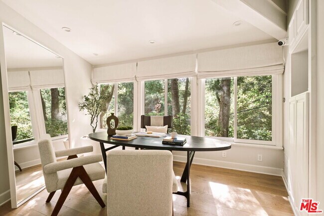 Building Photo - 251 N Layton Dr