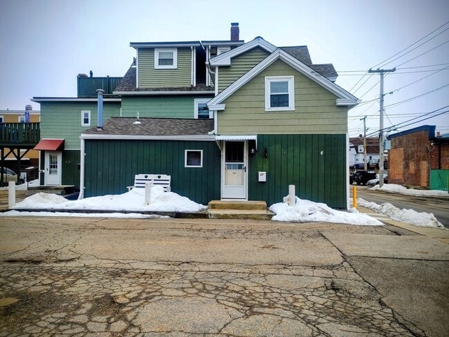 Building Photo - 65 East St