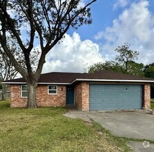 Building Photo - 108 Draeger Dr