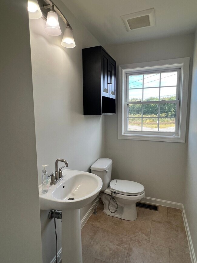 Building Photo - 3 Bandon Cir