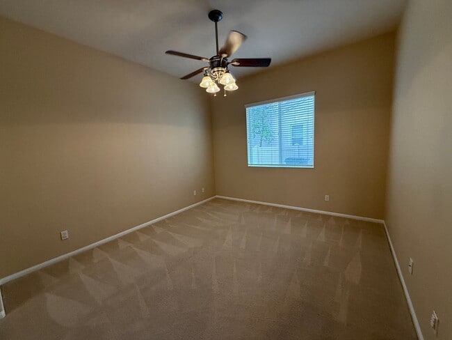 Building Photo - Apple Valley Estates- Gated Community- Beautiful 4 Bedrooms, 3 Bathrooms