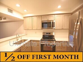 Building Photo - 2201 W Union Hills Dr