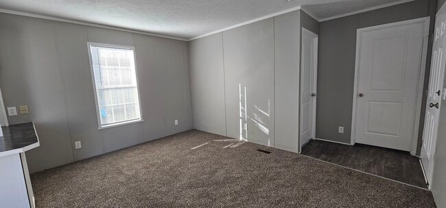 Building Photo - 229 Magnolia Pl