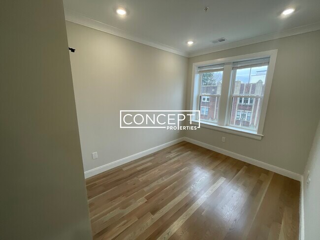 Building Photo - 47 Englewood Ave