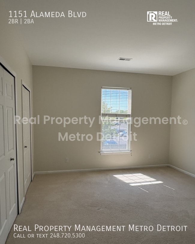 Building Photo - 1151 Alameda Blvd