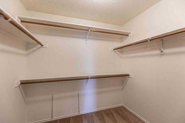 Building Photo - 14215 Spotted Cedar