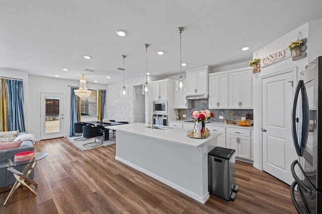 Building Photo - 13217 Ridings Dr