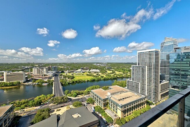 Building Photo - 210 Lavaca St