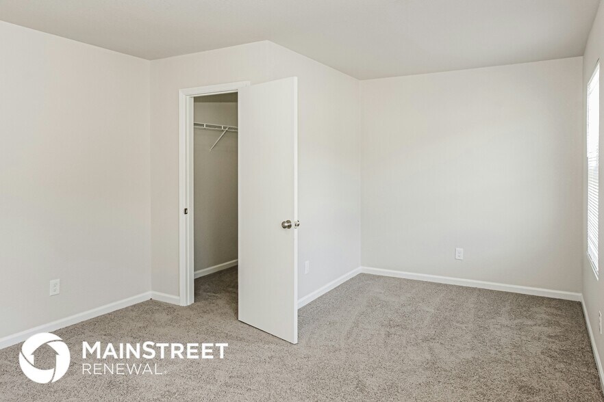 Building Photo - 100 Waterway Dr