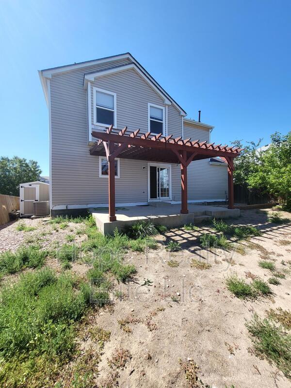 Building Photo - 7640 Fiona Ln