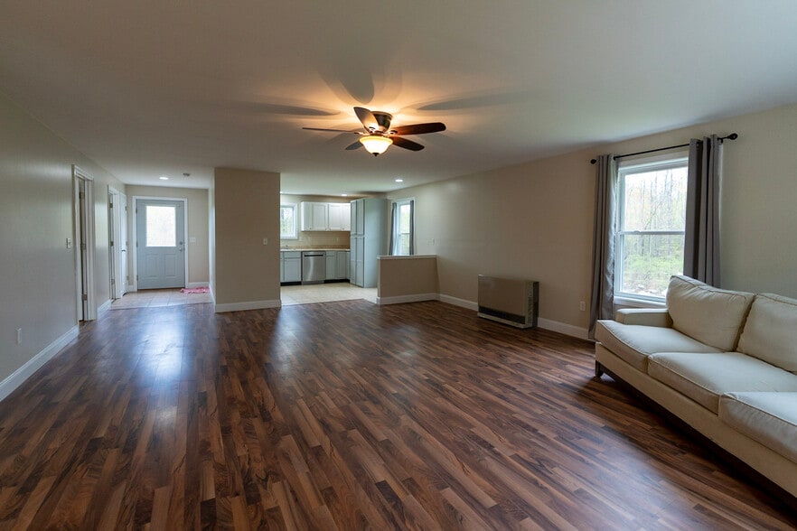 Building Photo - 101 Rocky Dunn Rd