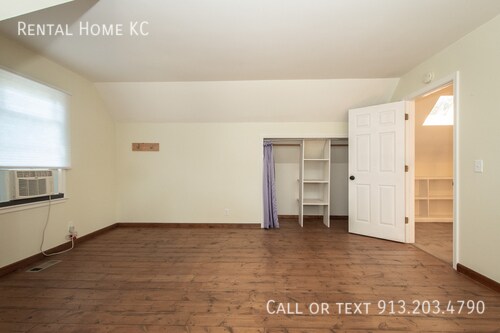 Building Photo - 15118 W 83rd St