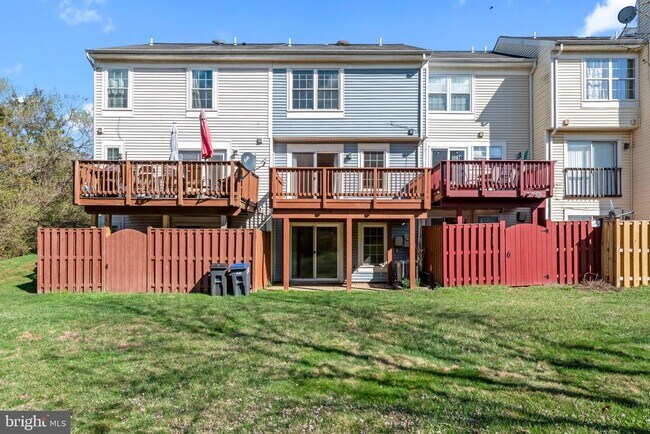 Building Photo - 21673 Hazelnut Square