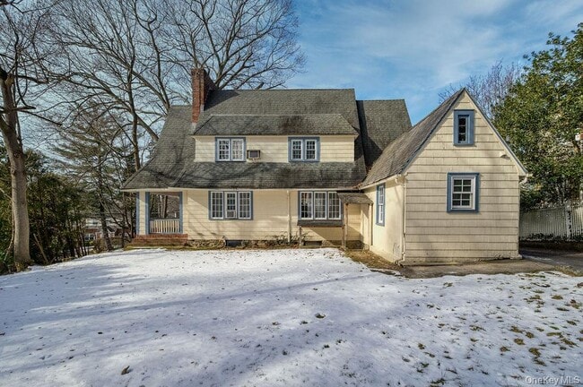 Building Photo - 8 Ridgecrest W