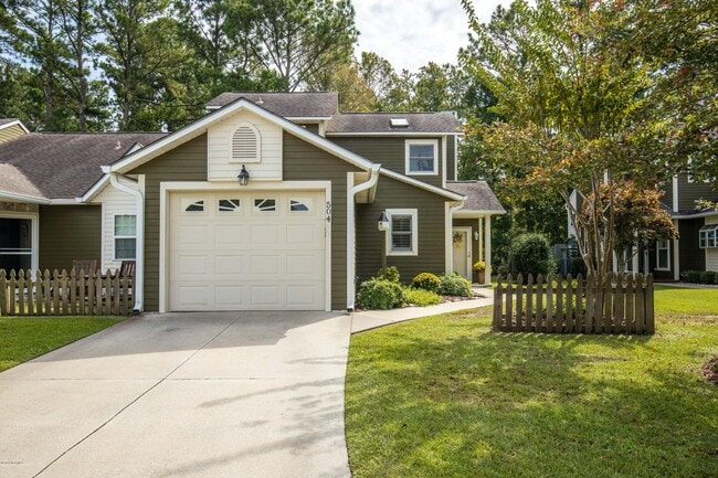 Primary Photo - 504 Cedarwood Village