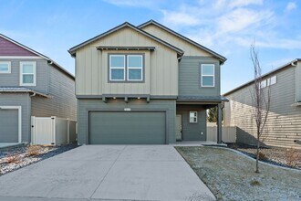 Building Photo - 2 year old 4 Bed 3 bath Liberty Lake Home offering 2330 sq/ft of living space