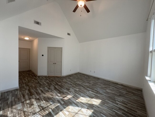 Building Photo - 4027 Snow Goose Trl