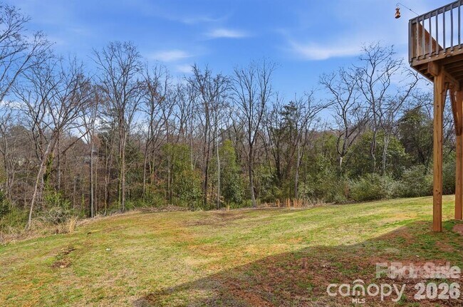 Building Photo - 102 Snyder Ct NE