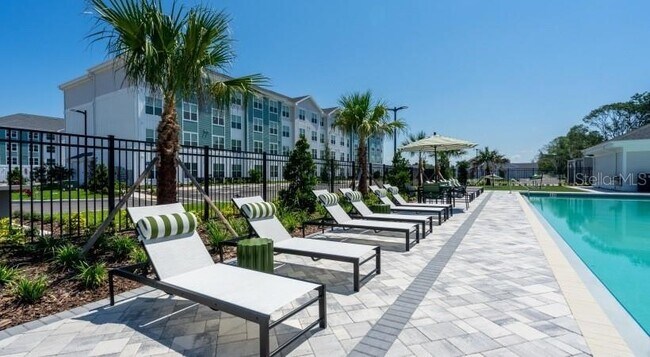 Building Photo - 18772 Grand Live Oak Blvd