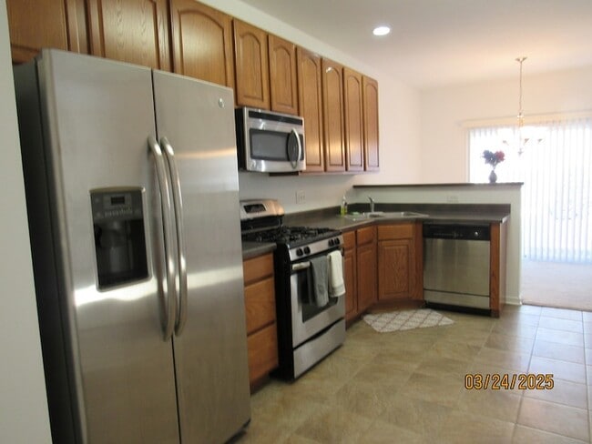 Building Photo - 494 S Jade Ln