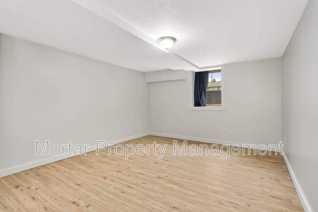 Building Photo - 1164 Randolph Ave
