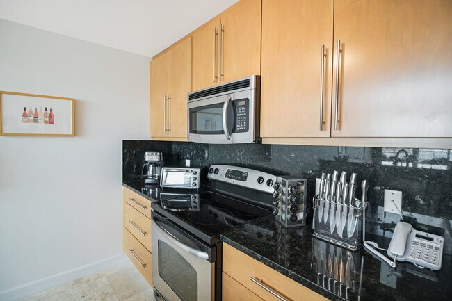 Building Photo - 7939 East Dr