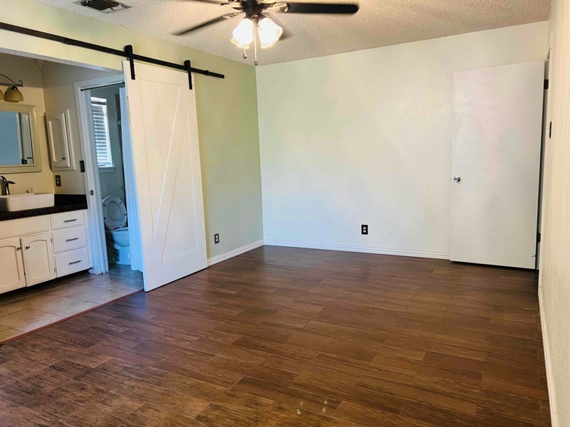 Building Photo - 6210 Welles Creek Dr