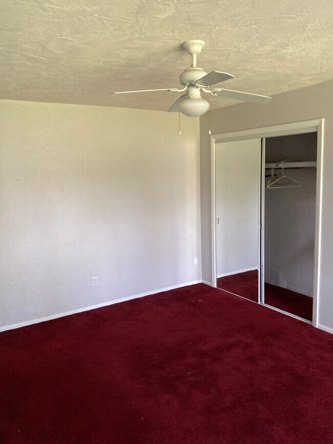 Building Photo - 1750 Braxton Bragg Ln