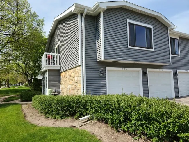 HOUSE - 496 Buchanan Ct